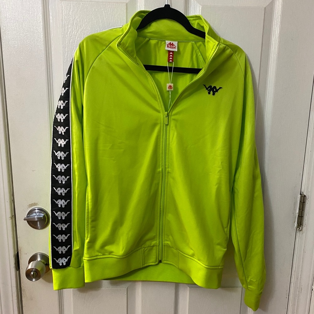 KAPPA TRACK JACKET(SIZE XXL BUT FITS LIKE A LARGE)